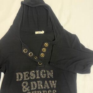 Hendi Black Studded Graphic Hoodie Snap Henley 3/4 Sleeve Grommet Accents Top‎
